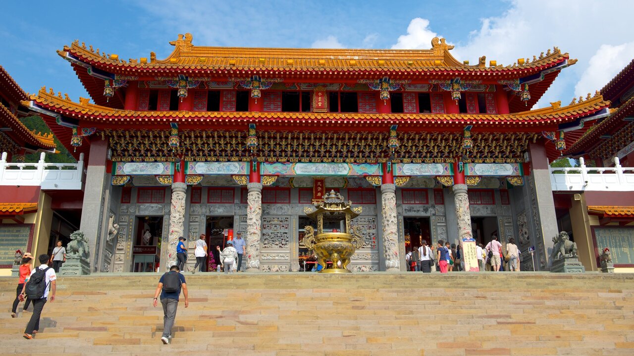 Văn Võ Miếu - Nơi thờ Khổng Tử và Quang Công | Tripzone