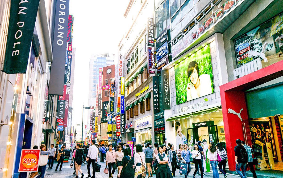 Phố Mua Sắm Myeongdong Tripzone